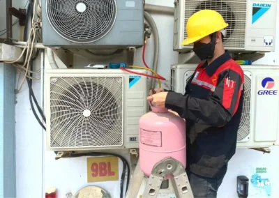 Dinginkan Ruangan Anda: Jasa Pasang AC Baru Profesional & Terpercaya!